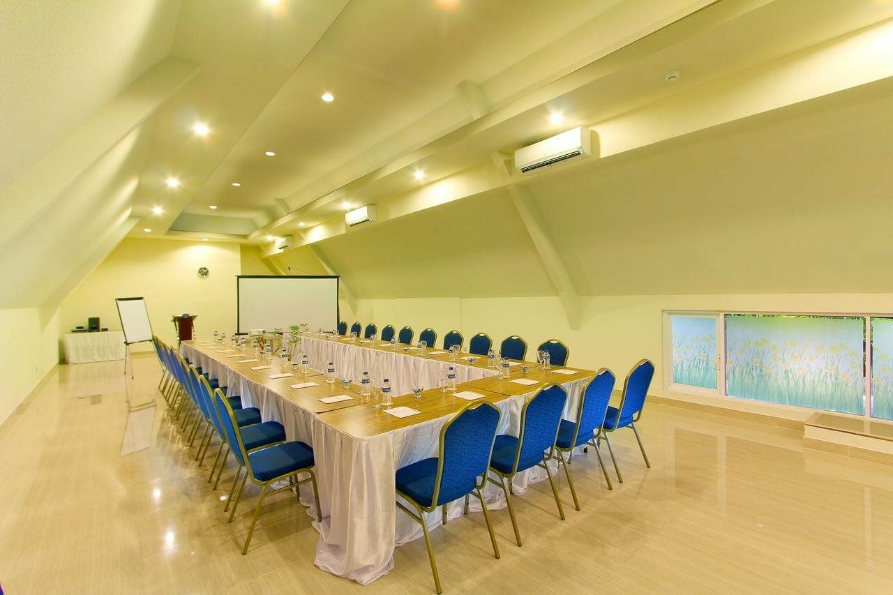 Rhadana Hotel Kuta Lombok Εξωτερικό φωτογραφία